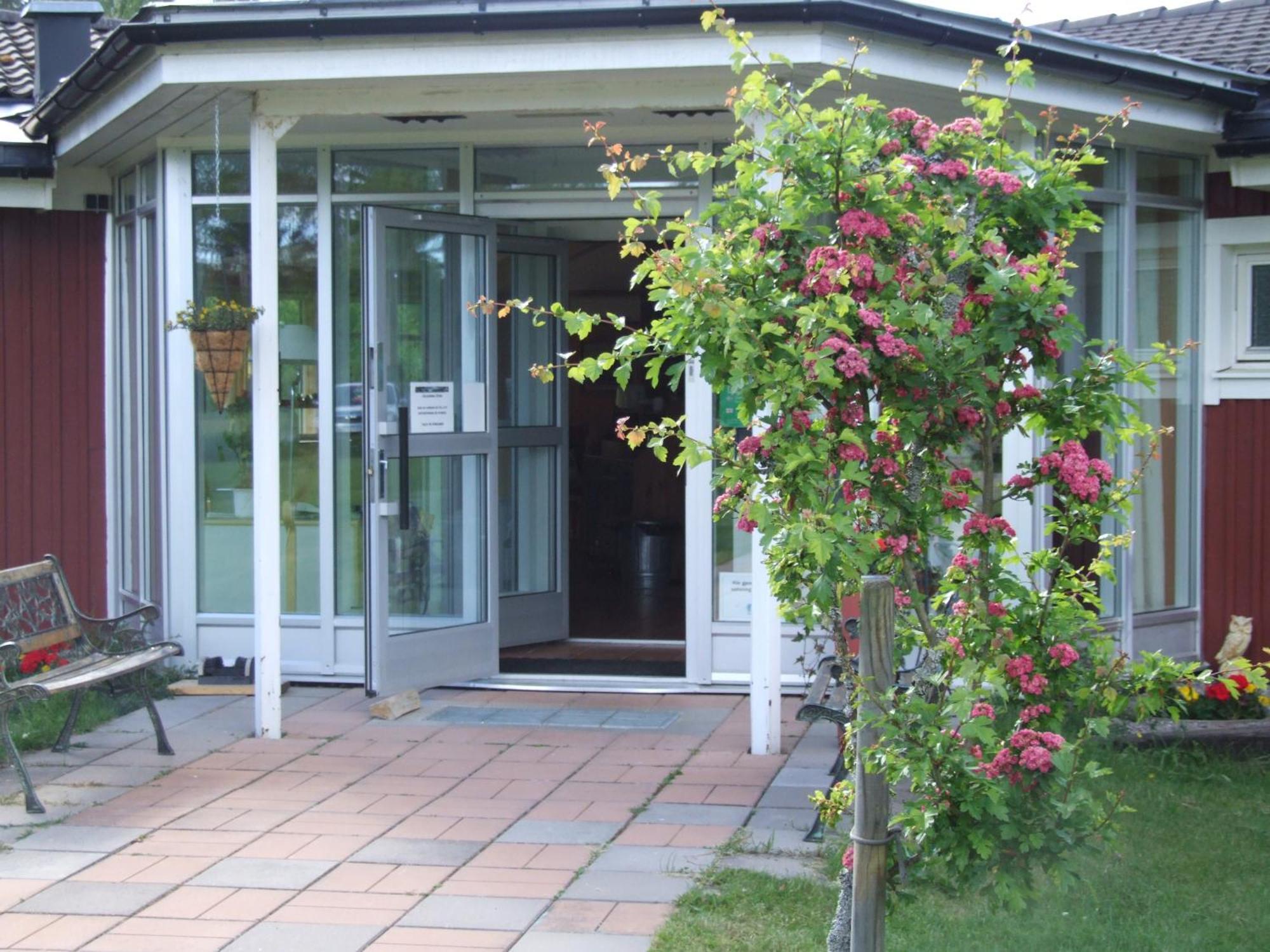 Foellingen Hotell Kisa Екстериор снимка